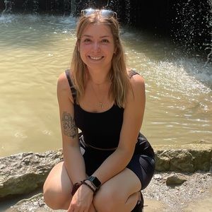 Meet your Posher, Alina